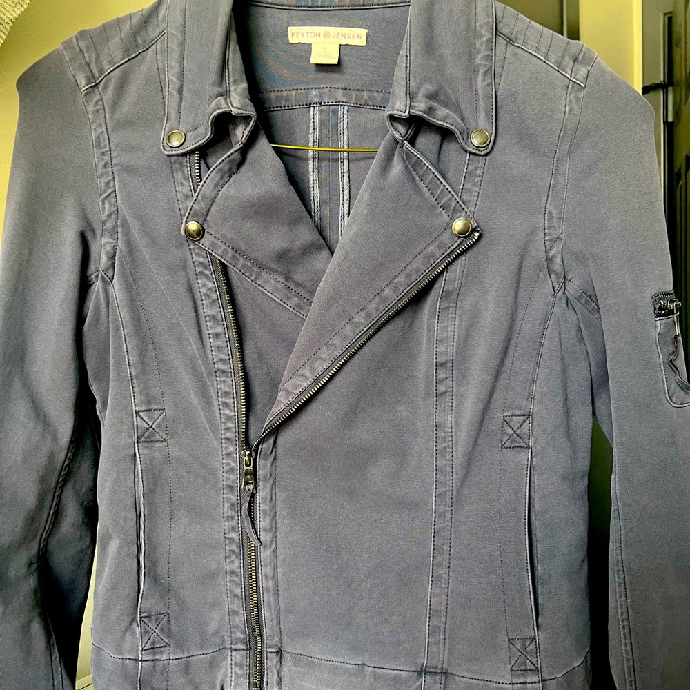 Moto style cropped jacket